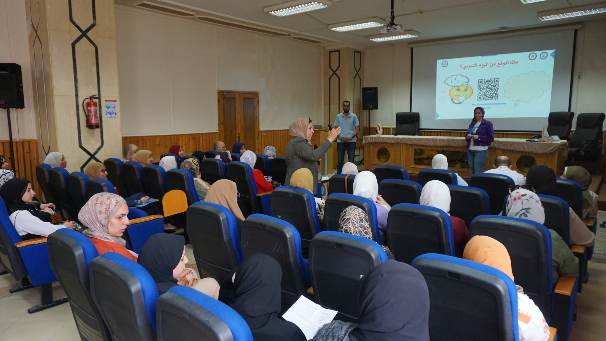 ورشة عمل:   بناء وإدارة فرق العمل